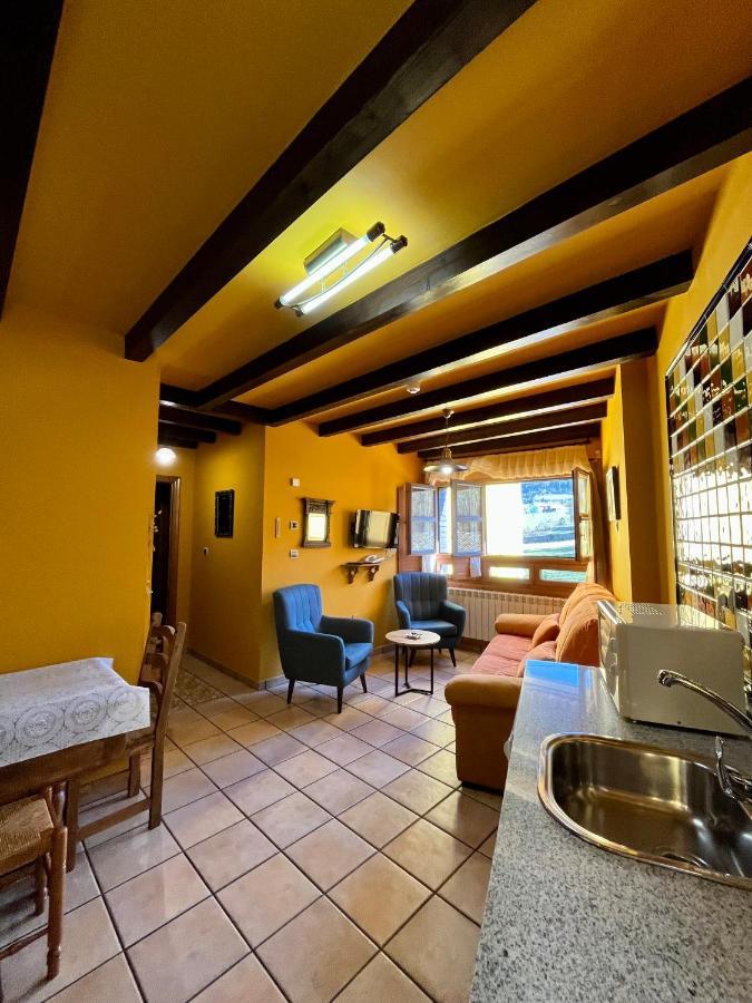 Apartament Turisticos Paseo De La Alameda Villaviciosa (Asturias)